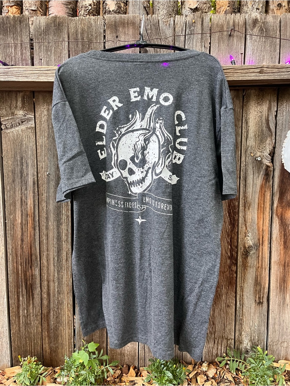 Elder Emo Club Graphic Skull Tee